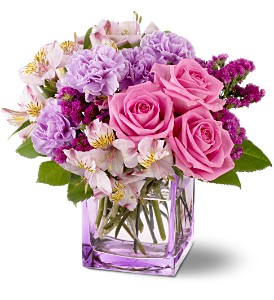 Teleflora's Beautiful Day in Centralia�IL, Ross Flower Shop