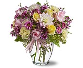 Soft and Beautiful in Centralia�IL, Ross Flower Shop