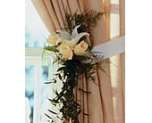 Home Ceremony Curtain Cluster in Centralia�IL, Ross Flower Shop